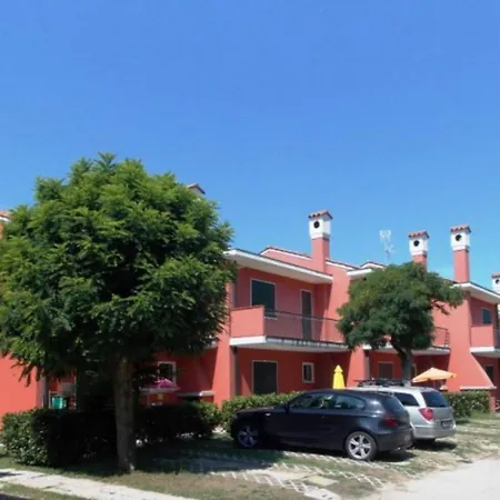 Apartment House With Garden And Pool In *